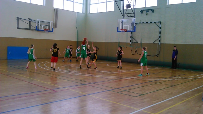 Koszykarki ze Staszica zagrały w finale