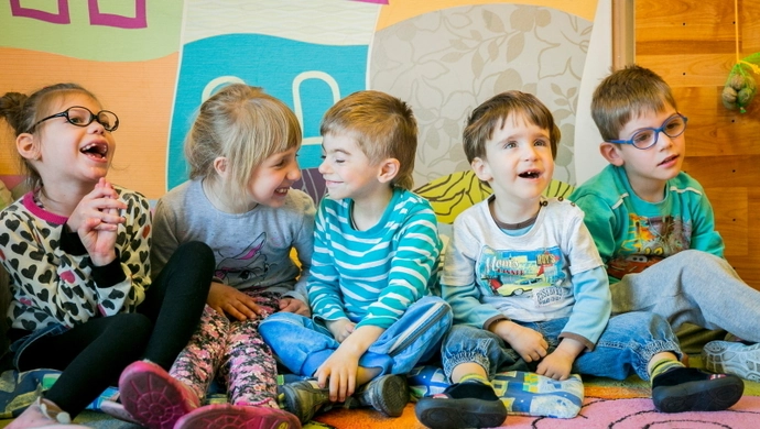 Przedszkole Specjalne nr 6  Kraina Tęczy zaprasza