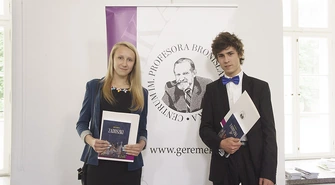 Licealiści z Zana na czwartym zjeździe w Fundacji prof. Geremka