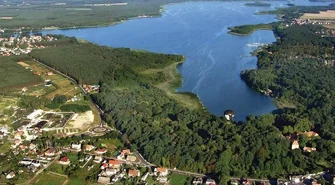 Rowerem wokół jeziora.