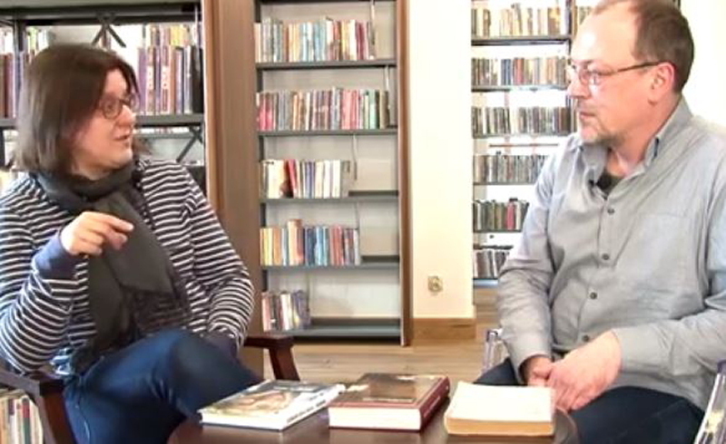 Kwadrans z Książką Bartek Sabela Wszystkie ziarna piasku