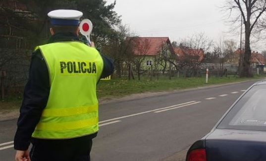 Kolejni kierowcy bez prawa jazdy