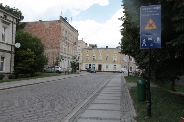 Niebezpiecznie na terenie starego miasta