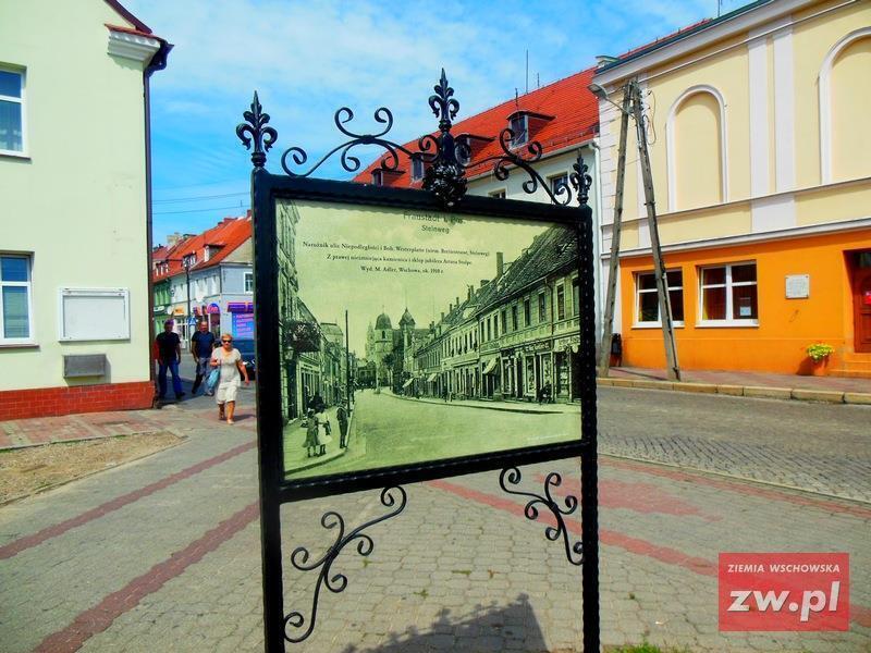 Radny Giezek ufundował kolejną ozdobną tablicę