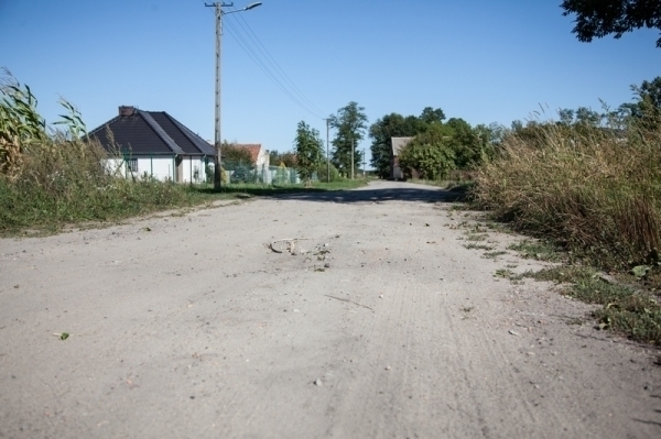 Na wsiach też są drogi