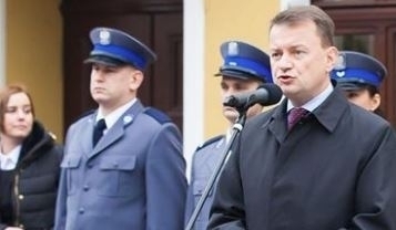 Błaszczak Ci którzy czują się zagrożeni otrzymają pomoc