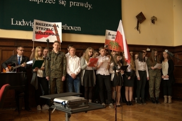I Przegląd Pieśni Patriotycznych w Staszicu
