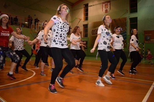 Sława pokochała zumbę. Zebrali ponad 23 tysiące złotych.