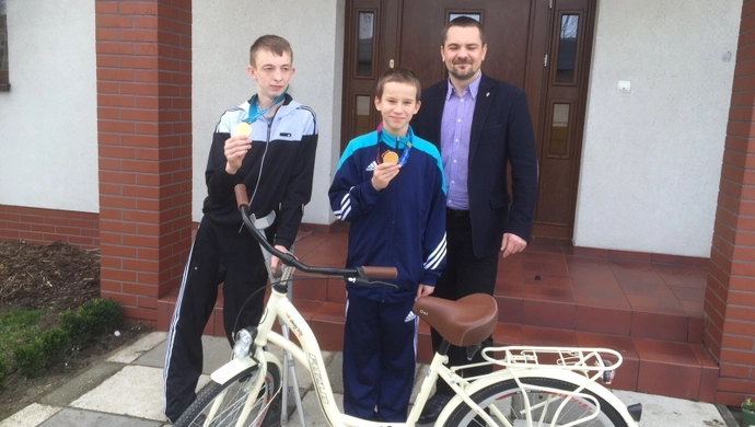 Medalista olimpijski z wizytą w Domu Dziecka we Wschowie