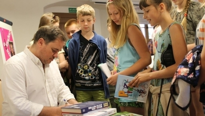 Grzegorz Kasdepke we wschowskiej bibliotece