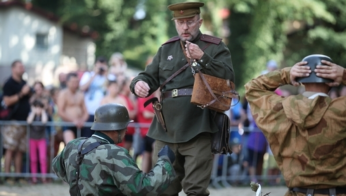 Piknik służb mundurowych i ratownictwa medycznego w Sławie