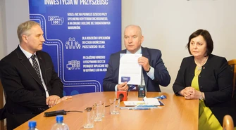 Wojewoda lubuski zachęcał do korzystania z programu 500+