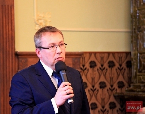 Przed kuratorem spotkanie z ekspertem. Nowe warunki umowy ws. oświaty