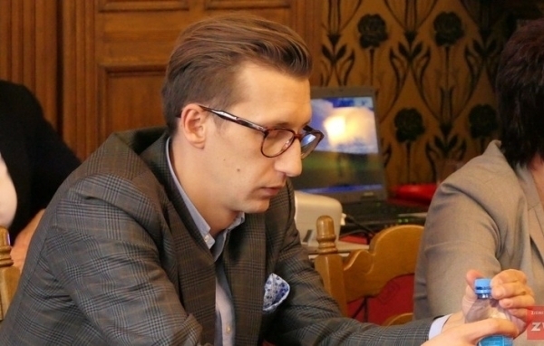 Ekspert nikogo nie przekonał. Zawieźli dwie propozycje do kurator