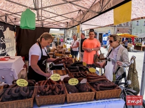 Rynek we Wschowie pełen tradycyjnych produktów