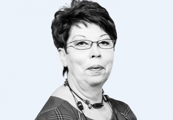Mity zaklęcia manipulacje