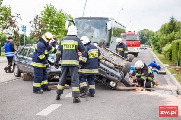 Wypadek w Sławie wielu poszkodowanych ćwiczenia służb ratowniczych