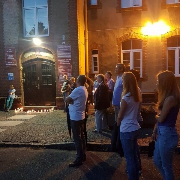 Protesty gromadzą coraz więcej osób