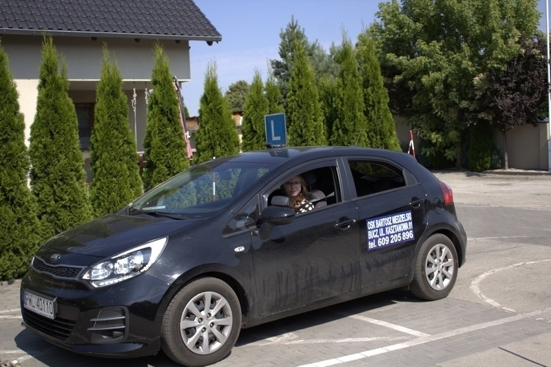 Uczniowie odbywają kurs prawa jazdy kat. B w ramach projektu współfinansowanego ze środków unijnych