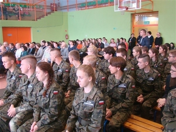 Ślubowanie klas mundurowych w Sławie