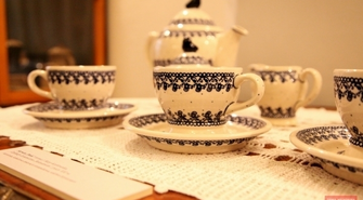 Otwarcie wystawy "Z gliny stworzone. Wystawa zbiorów z Muzeum Ceramiki w Bolesławcu".