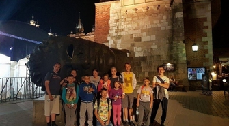 Wychowankowie grup wychowawczych SOSW we Wschowie na Ogólnopolskich Dniach Integracji oraz Festiwalu Zaczarowanej Piosenki w Krakowie.