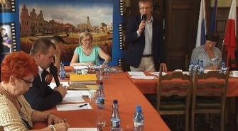 Paweł Giezek prosi, Miłosz Czopek pyta, pani burmistrz nie odpowiada