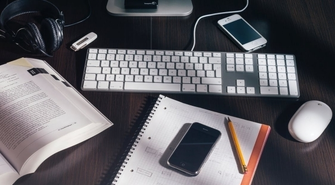 Nie masz czasu na pisanie swojej pracy dyplomowej? Jest na to sposób