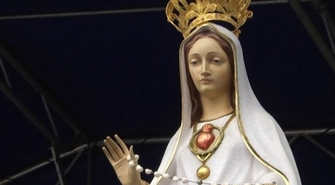 Figura Matki Boskiej Fatimskiej w kościele pw. św. Jadwigi Królowej