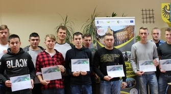 Uczniowie Technikum Mechanicznego zakończyli kurs CAD/CAM 2D i 3D