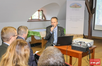 O Kresach Wschodnich II RP w MZW