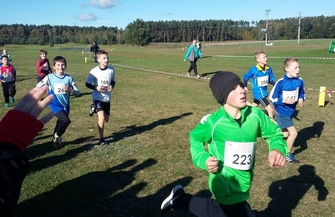 Szkoła Podstawowa nr 1 Mistrzem Województwa w Drużynowych Biegach Przełajowych.