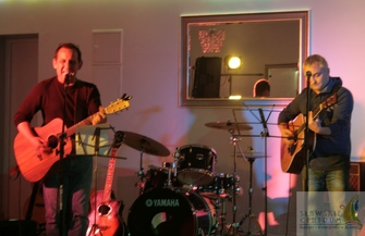 Heniu z przyjaciółmi znów koncertował