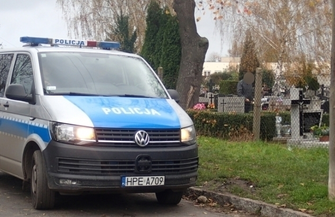 Policja już czuwa. Pierwszy amator cudzych zniczy zatrzymany