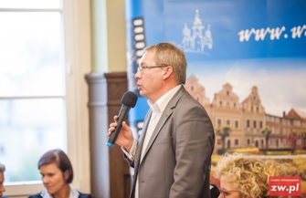 Szkoła dostawała cynk na długo przed ogłoszeniem wyników głosowania