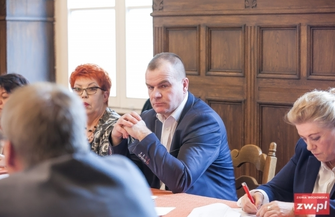 Radni ustalą wysokość stawki podatku od nieruchomości