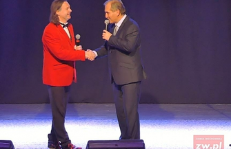 Niezwykły duet i niezwykłe wykonanie utworu Caruso