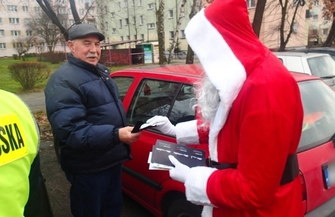 Mikołajkowo odblaskowo na drodze