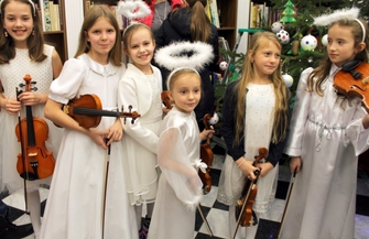 V strojenie bibliotecznej choinki