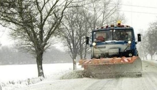 Śnieg nie zaskoczył drogowców