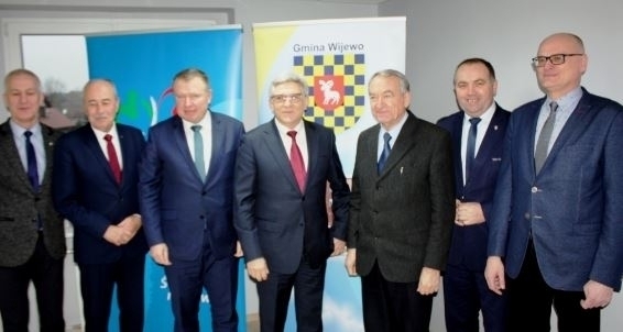 Półmetek największej inwestycji powiatu