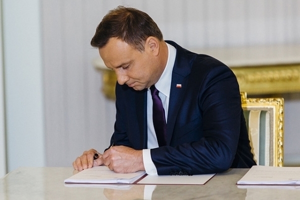 Prezydent podpisał ustawę. Burmistrz na dwie pięcioletnie kadencje