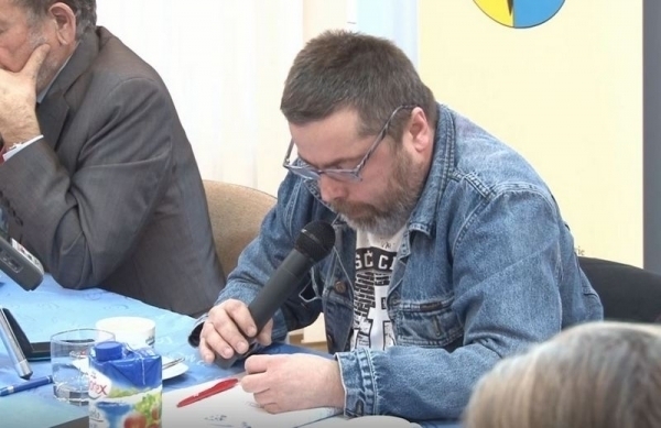 Cezary Burzyński Nie jestem zwolennikiem dialogu między religiami