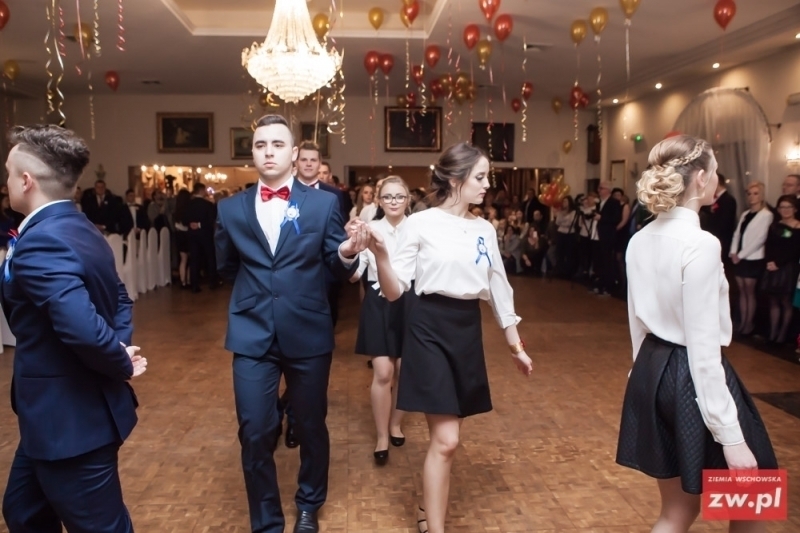 Jedyny taki bal w życiu. Studniówka Staszica