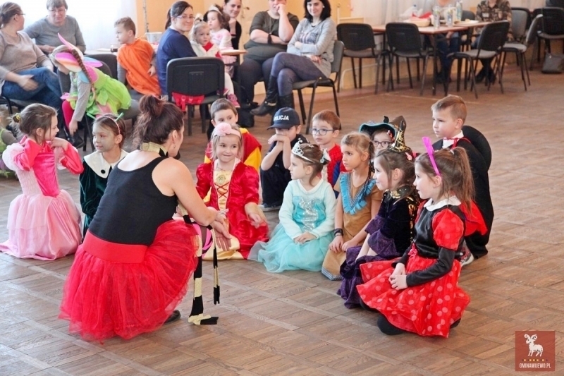 Z końcem karnawału bal przebierańców w Wijewie