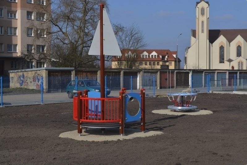 Zagospodarowanie terenu przy Żłobku i Klubie Dziecięcym