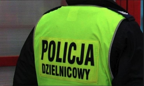 Policjant pomógł bezdomnemu