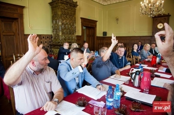 W piątek sesja Rady Gminy we Wschowie. Będą pieniądze na kolej