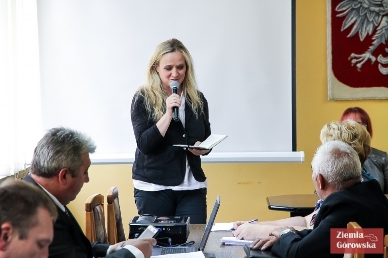 Wójt Beata Pona bez absolutorium. Burzliwa Sesja Rady Gminy Niechlów