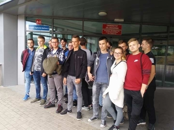 Kształcenie zawodowe uczniów na Uniwersytecie Zielonogórskim